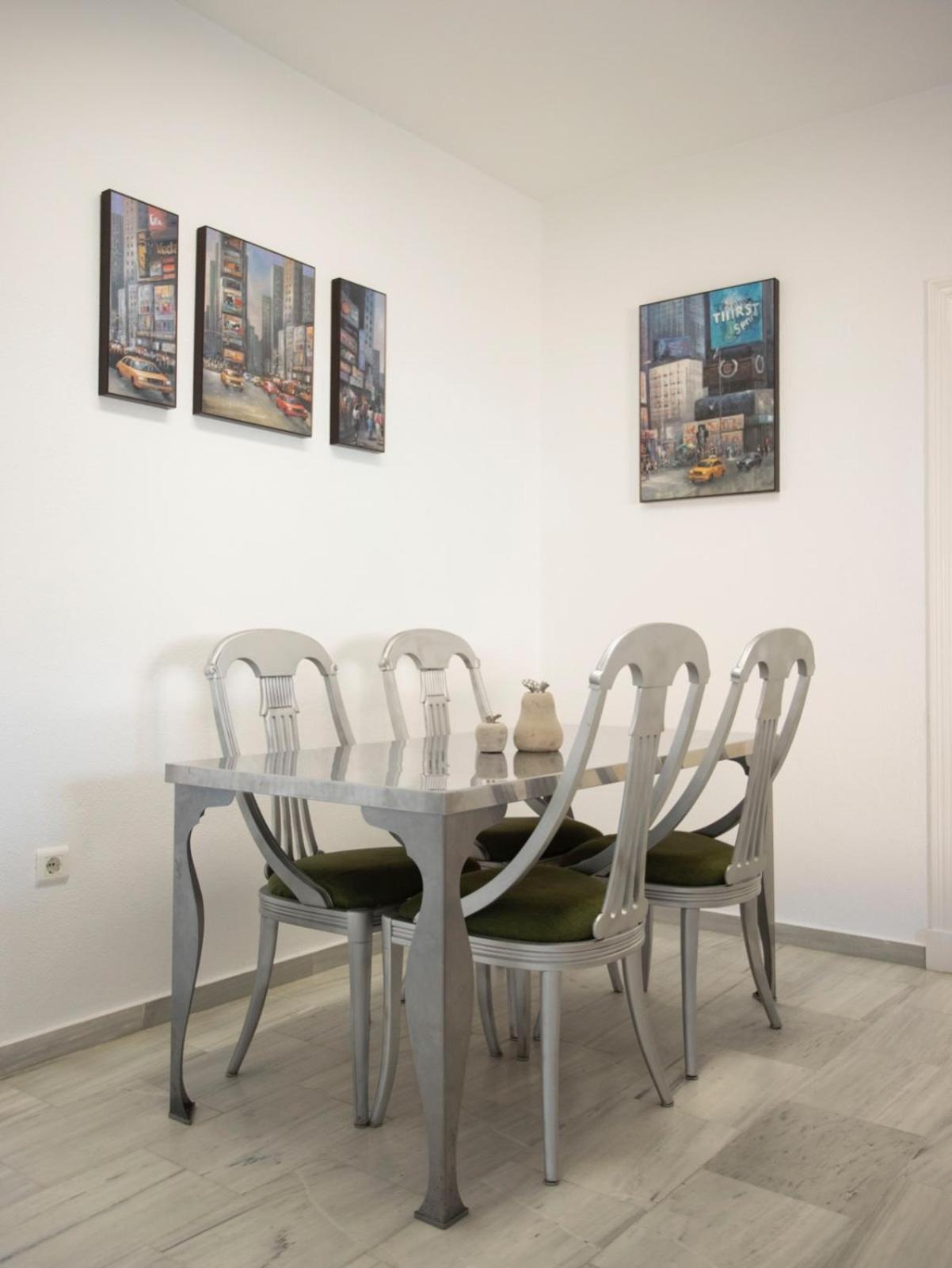 Apartment Colon 1 *